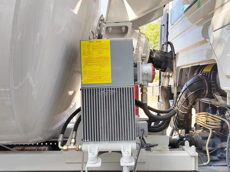 Howo 10 wheels concrete mixing truck