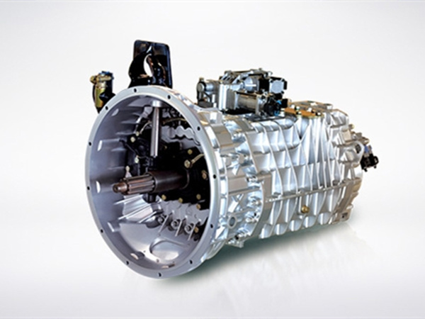 HOWO 8×4 telescopic boom crane truck