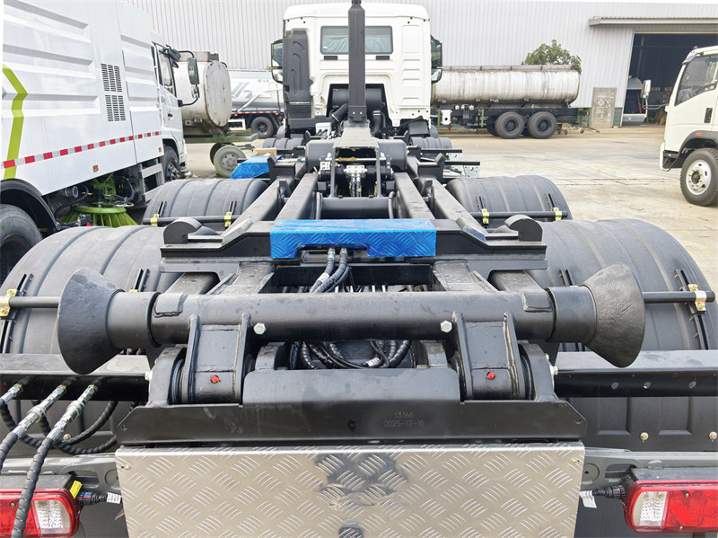 Howo TX garbage hook lift truck