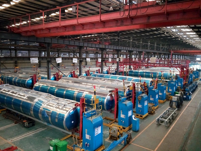 HOWO oil tanker trucks factory