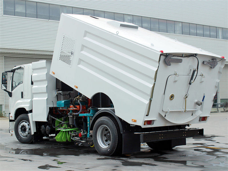 HOWO vacuum sweeper truck HOWO vacuum sweeper truck